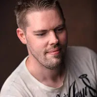 Sean Mathews