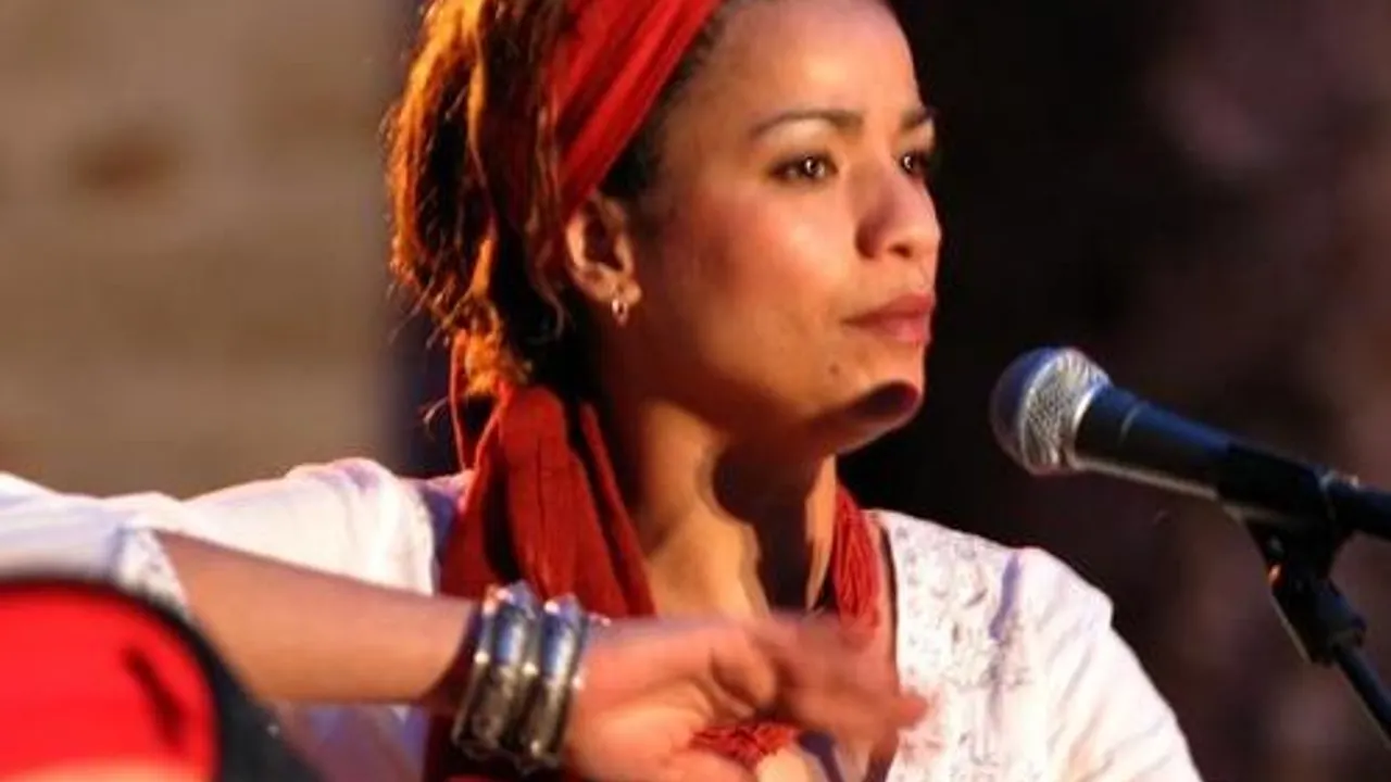 Souad Asla + Bania