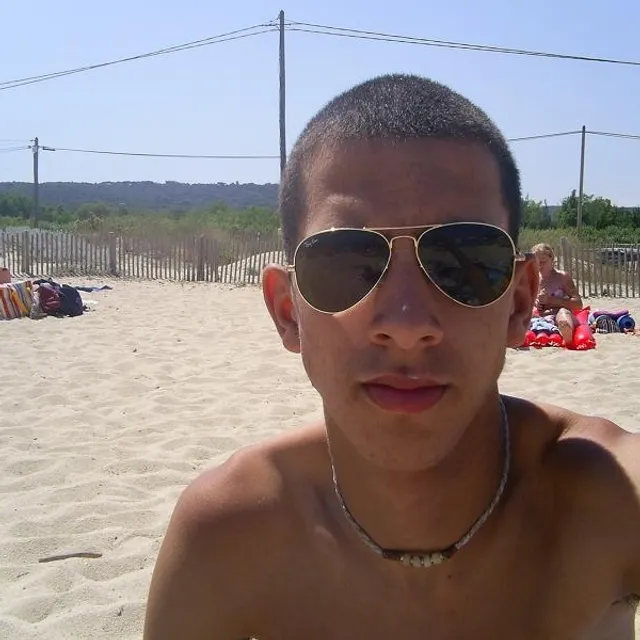 Evan E