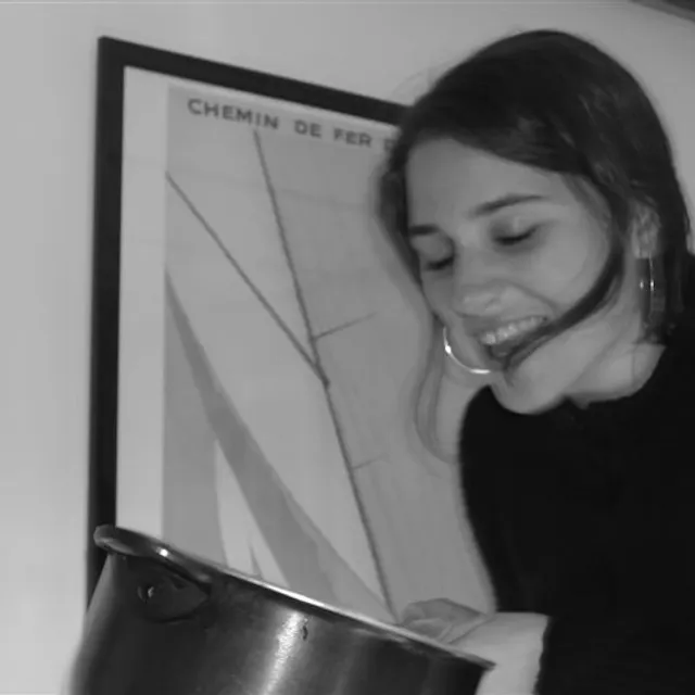 Emmanuelle V