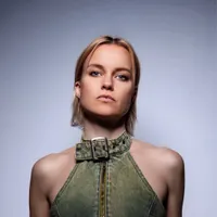 Alyne