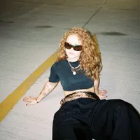 Mia Kirkland