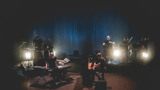 Ô LAKE [EXTENDED] + FAROÉ