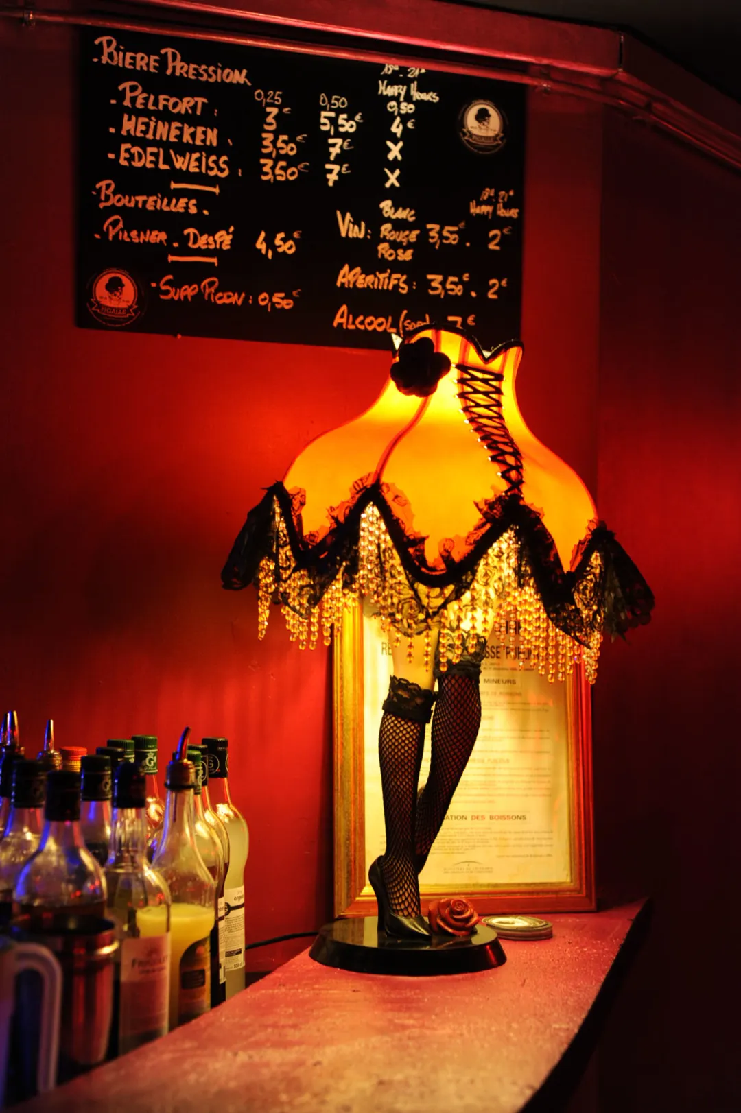 Pigalle Country Club Bar Paris