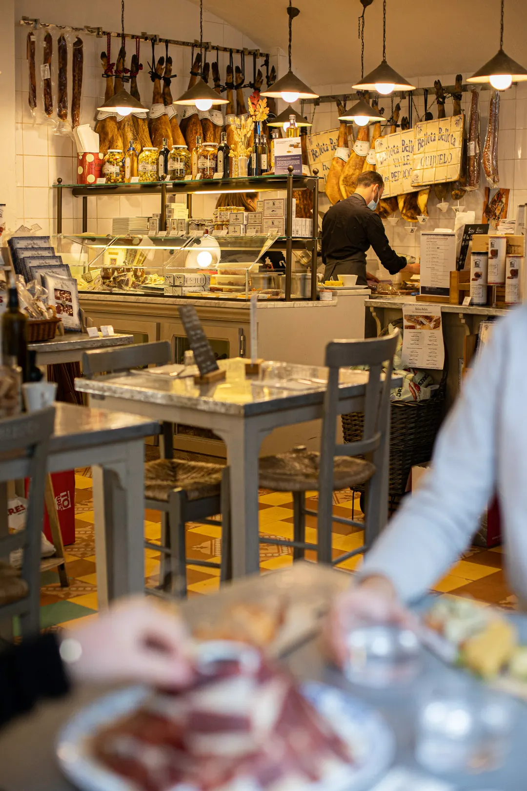 Bellota Bellota - Champs-Élysées Restaurant Shop Paris