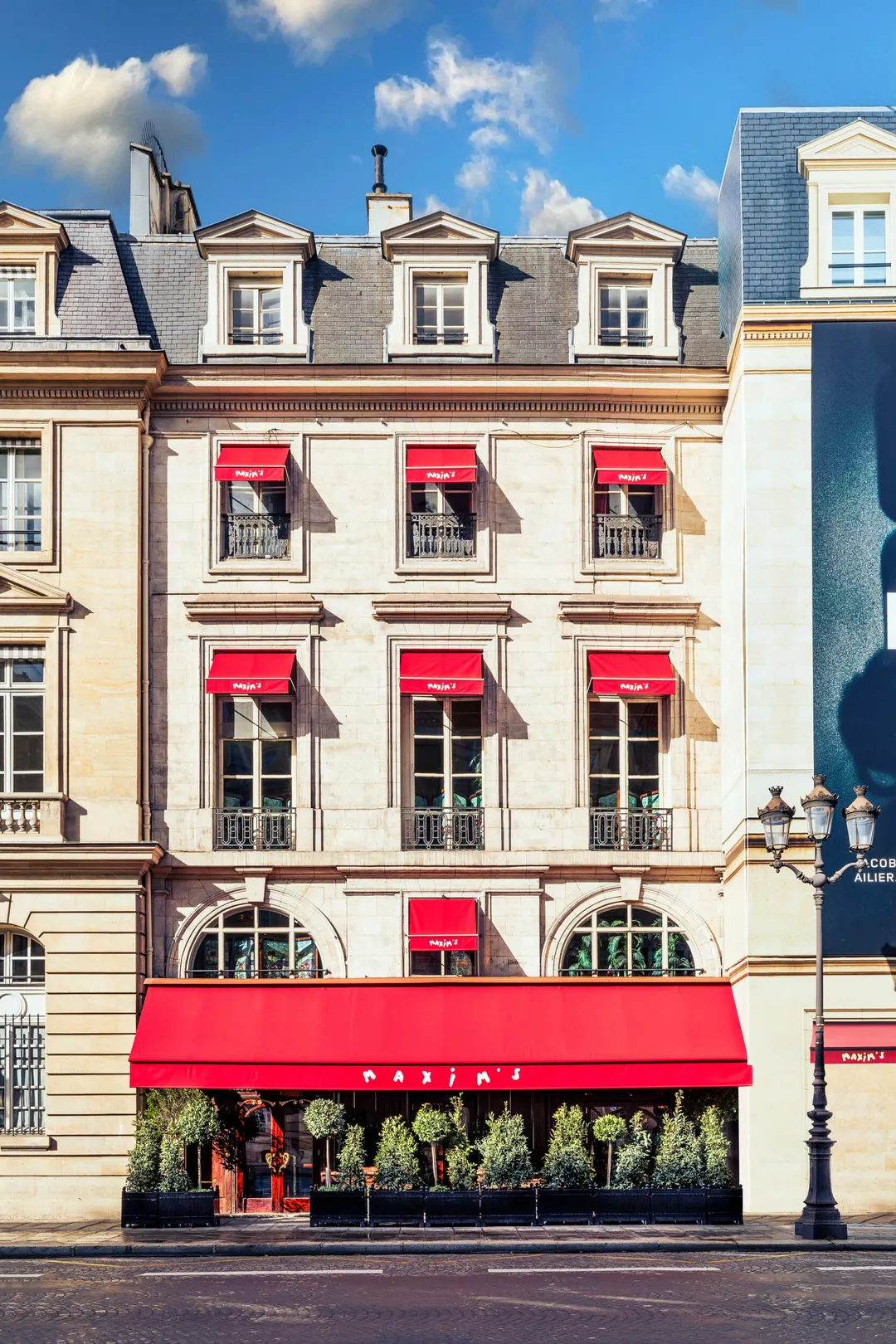 Maxim's Restaurant Bar Paris