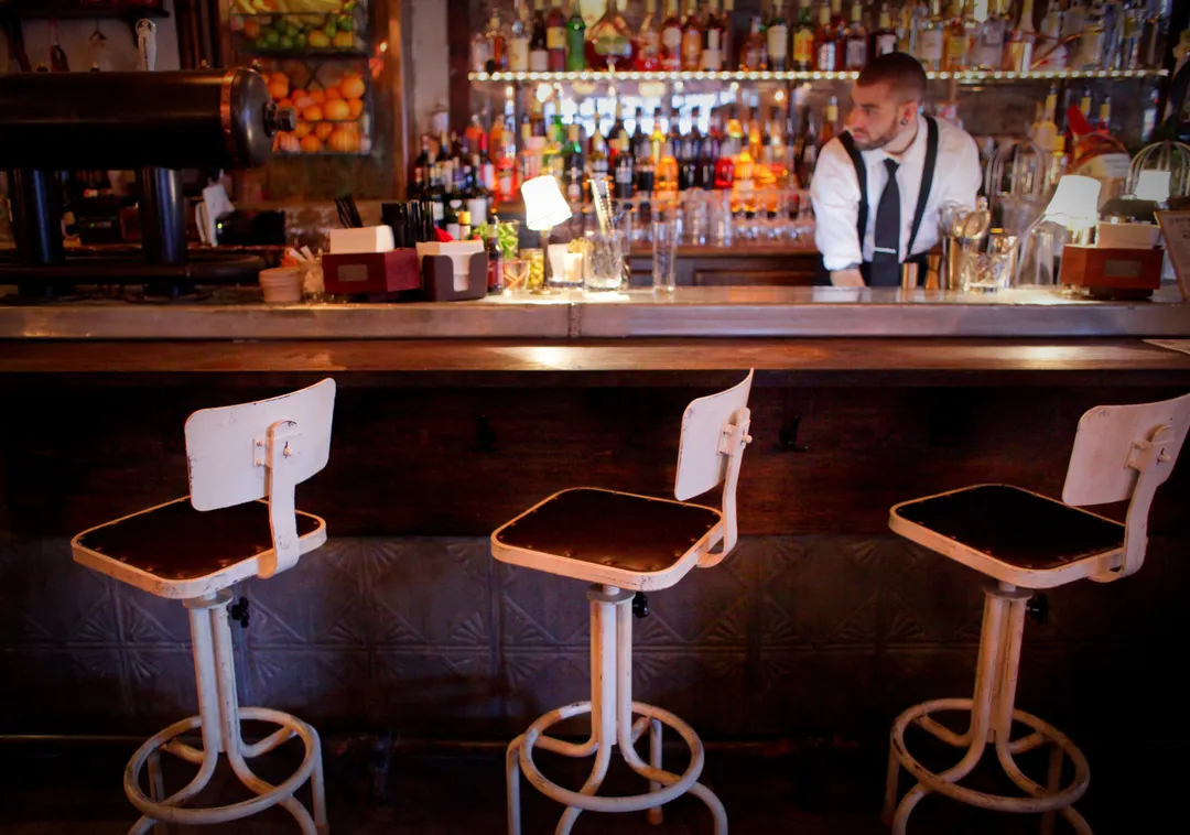 Le Petit Poucet Restaurant Bar Paris