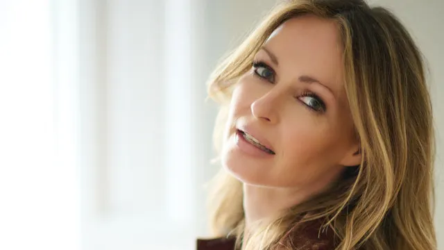 SHARON CORR