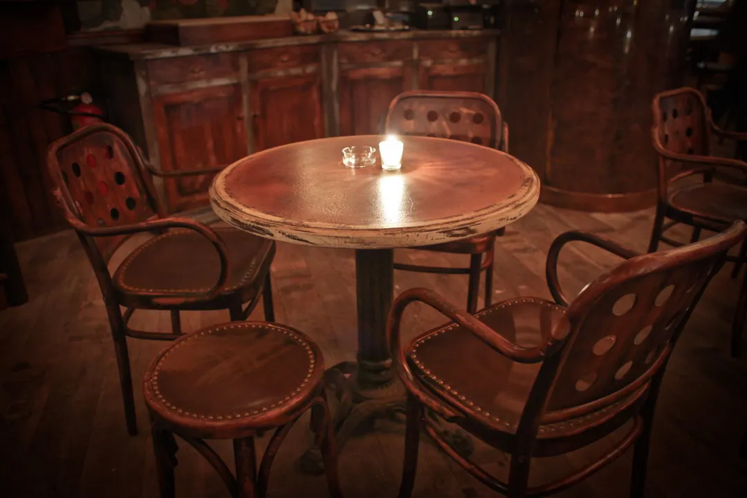 Le Petit Poucet Restaurant Bar Paris