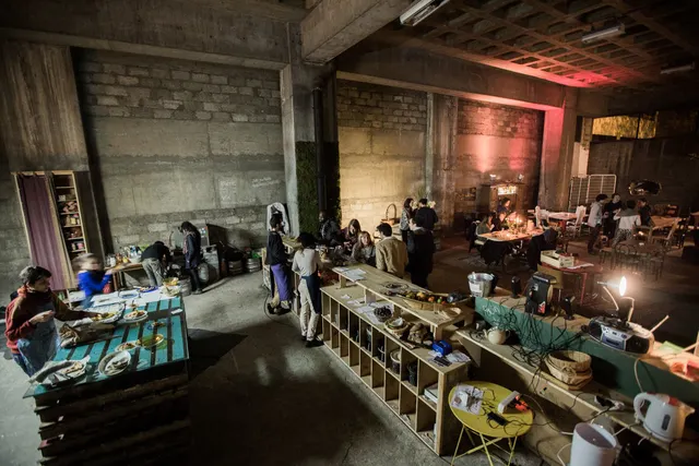 Freegan Pony : des légumes frais dans un restaurant alternatif à Paris