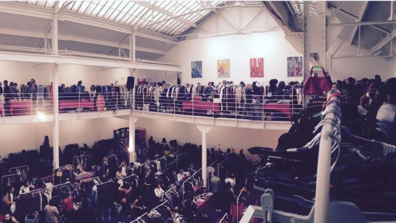 Vide dressing géant de Noël Violette Sauvage