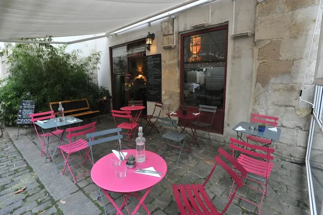 La petite maison dans la cour