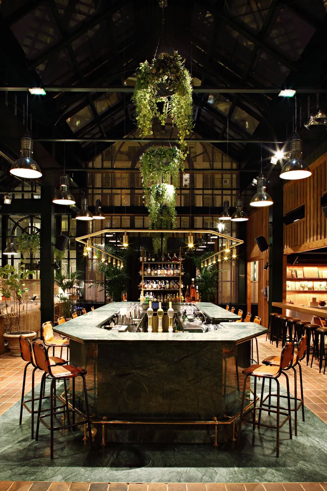 Eugène Eugène Restaurant Bar Puteaux