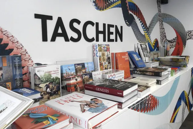 Taschen fréquente le Marais