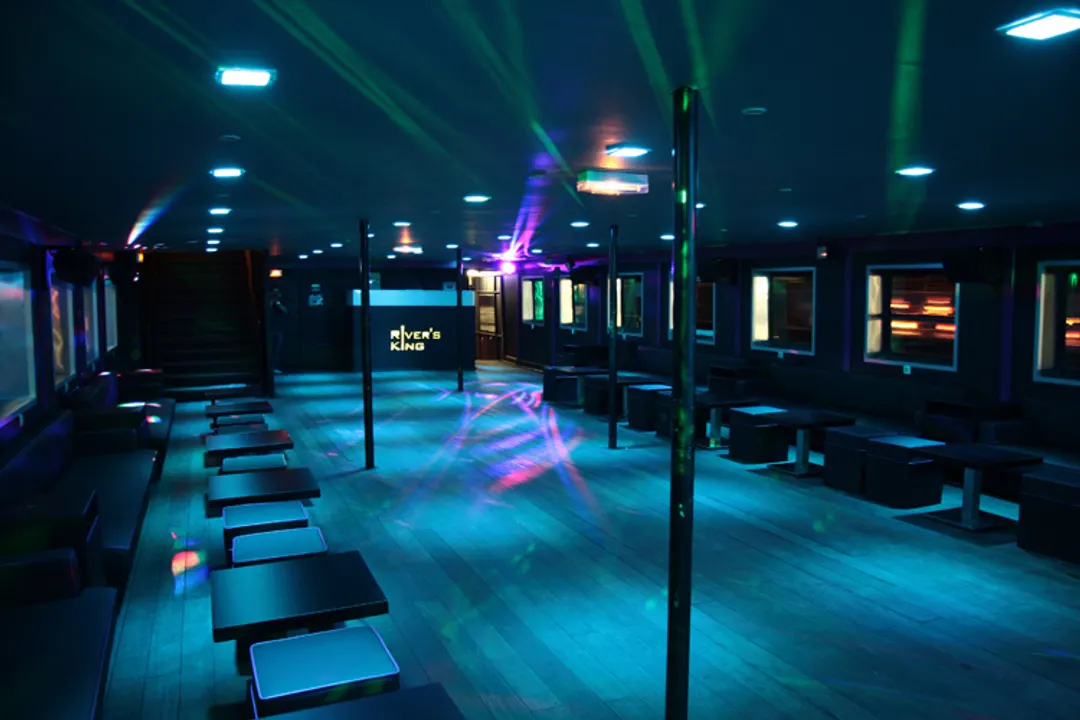 Le River's King Salle Paris