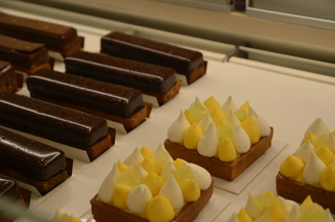 Pâtisserie Yann Couvreur Restaurant Shop Paris