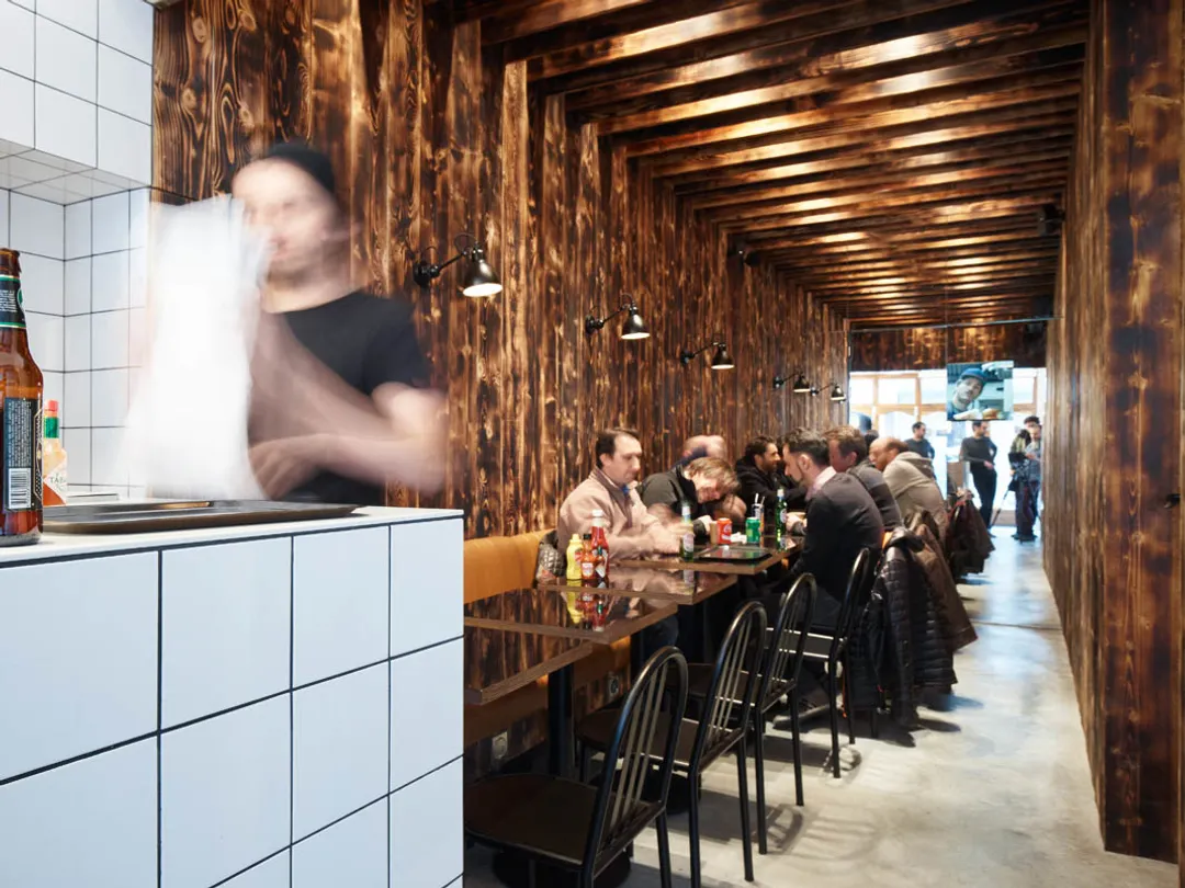 Le Ruisseau Burger Joint Restaurant Paris