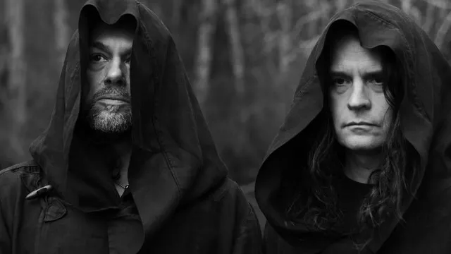 SUNN O)))