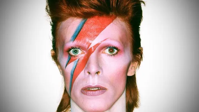 Sunday Tribute - David Bowie // Supersonic - Free