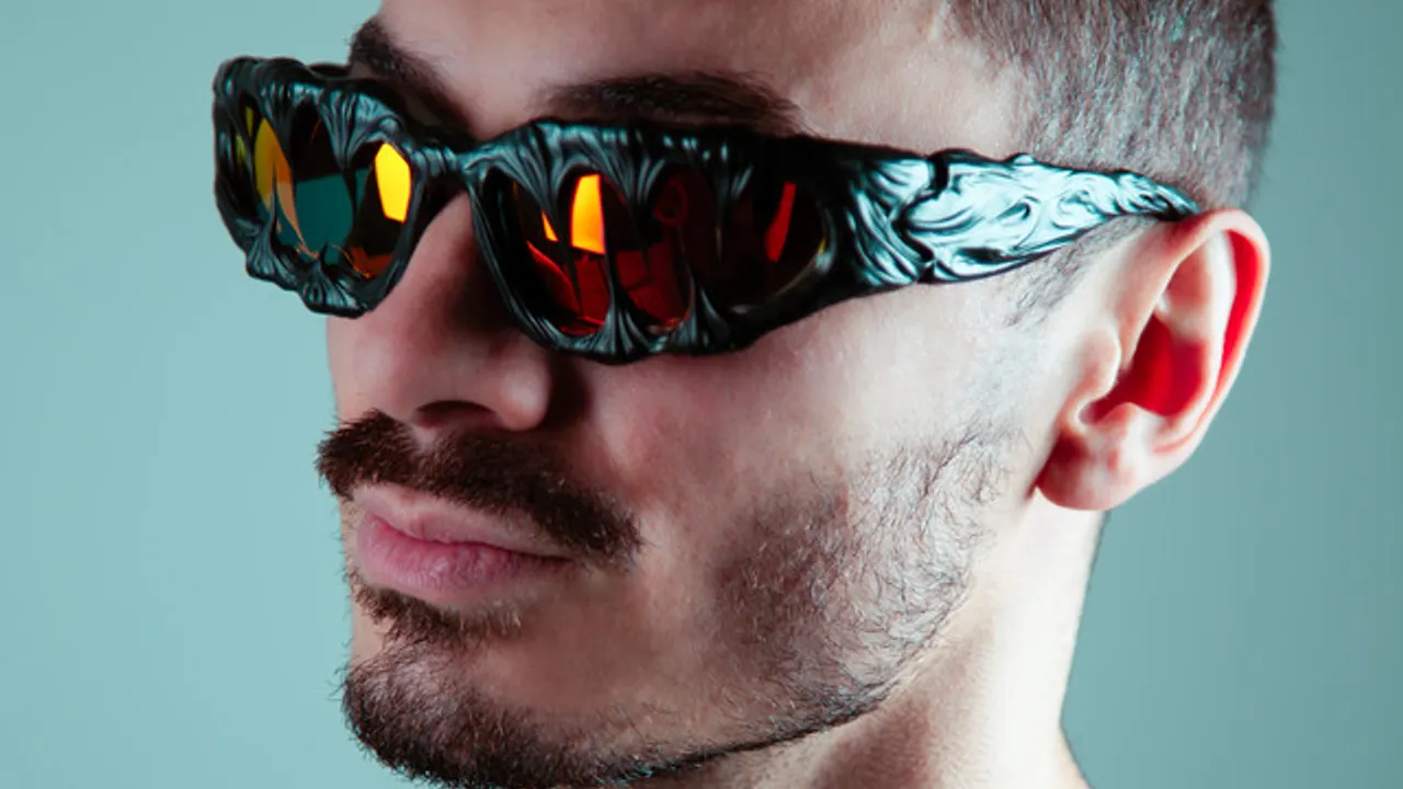 NEXUS : AXEL PICODOT | FLYMEON