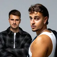 Adexe & Nau