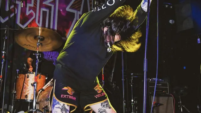 Cancer Bats: Signing