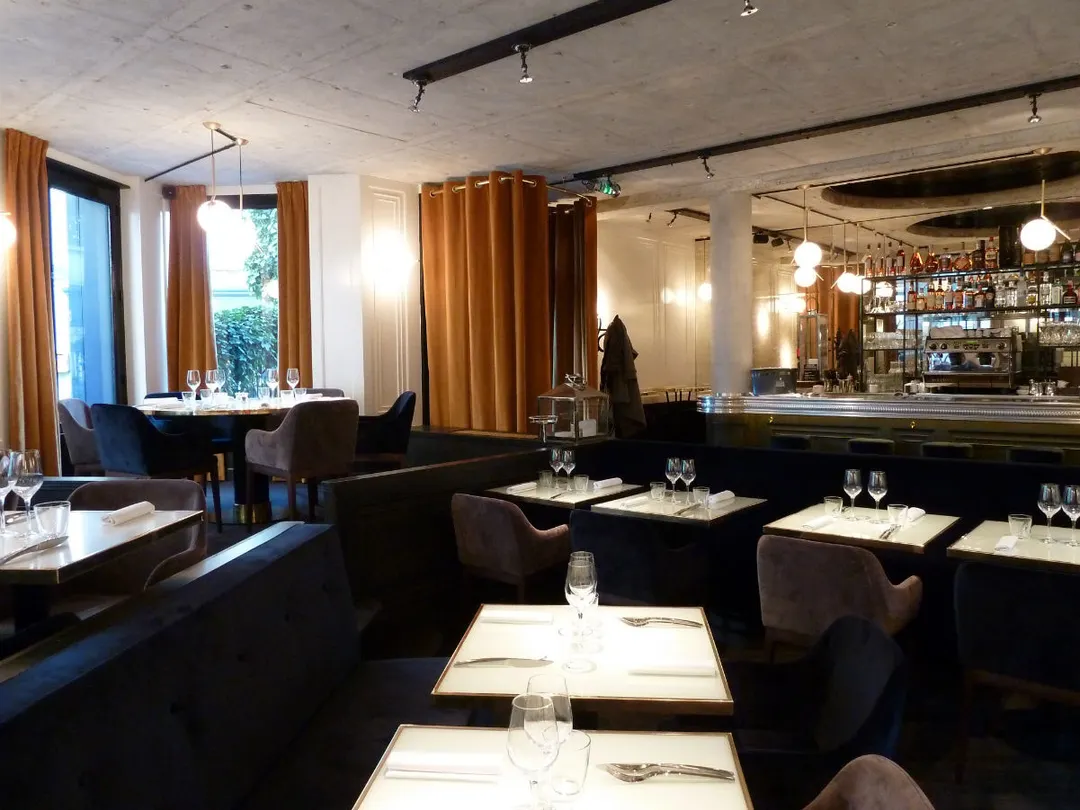 Le Moulin de la Galette Restaurant Paris