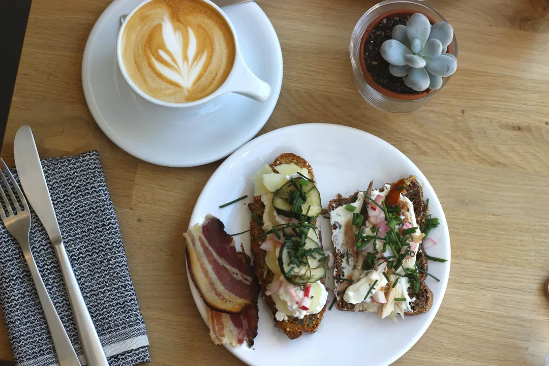 Fringe Coffee Restaurant Paris