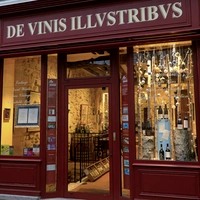 De Vinis Illustribus