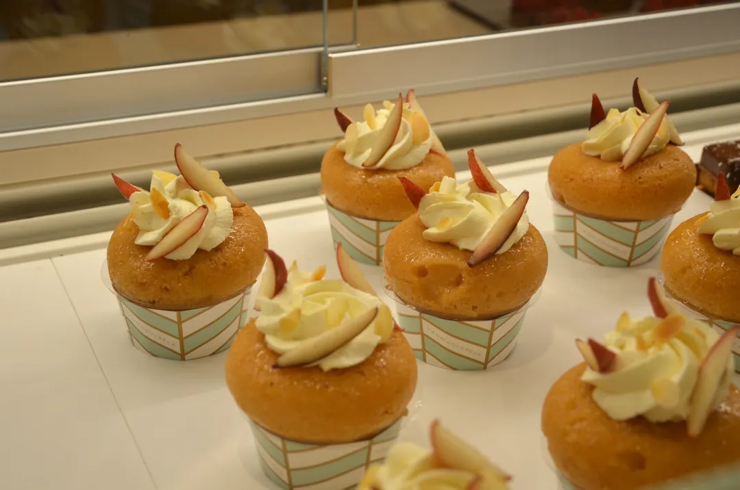 Pâtisserie Yann Couvreur Restaurant Shop Paris