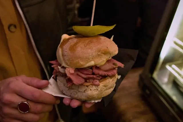 Food Market : la street food s'installe à Belleville
