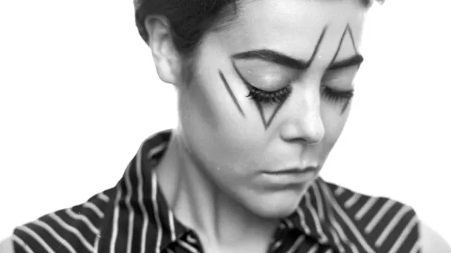 Louisahhh - Dactylo - Rituel