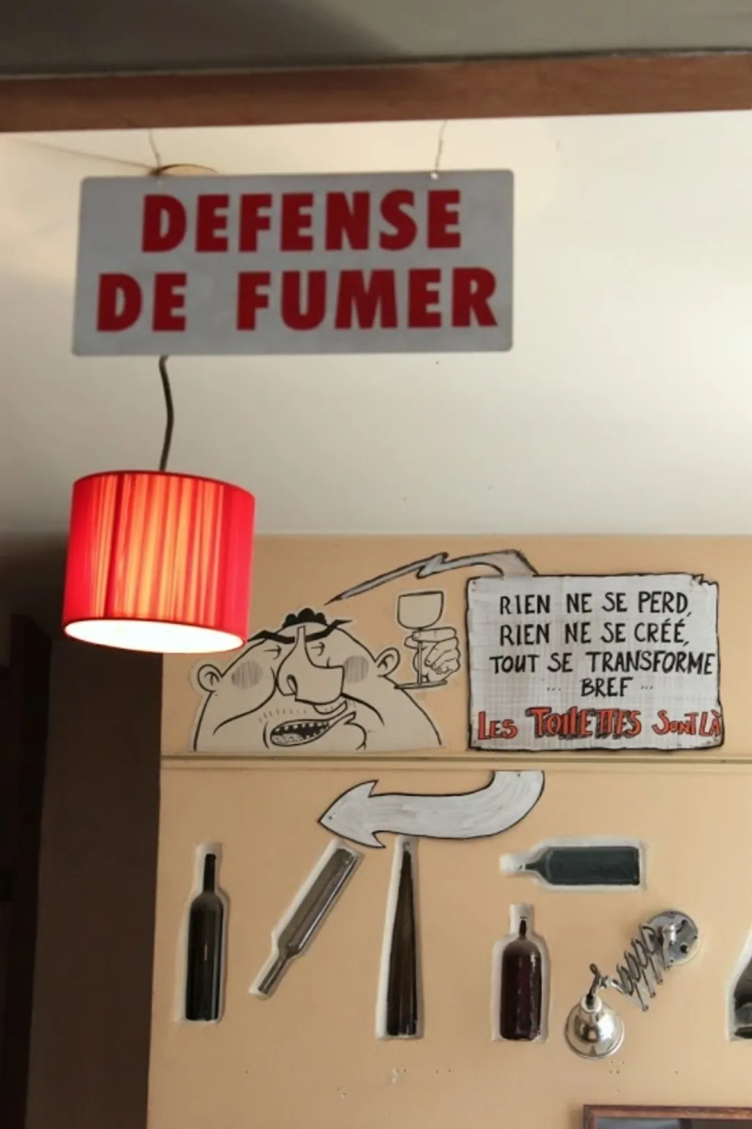 Les Caves Populaires Bar Restaurant Paris
