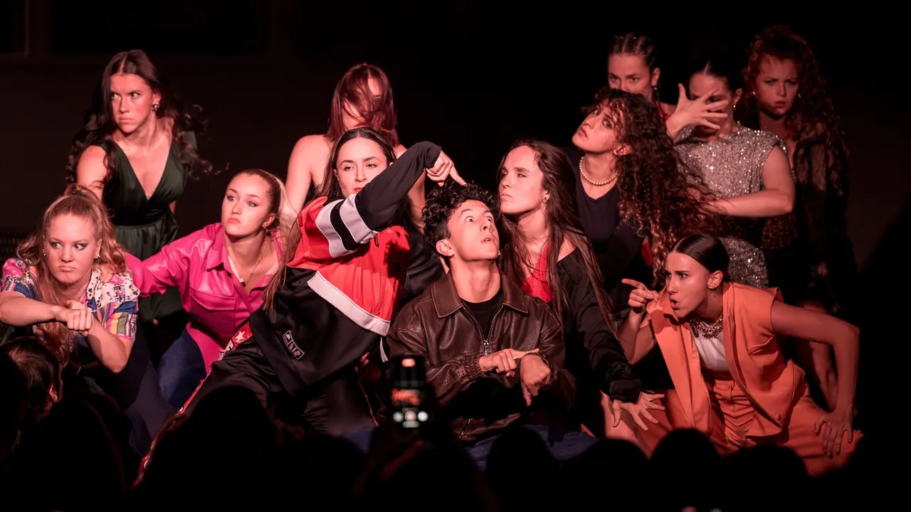 CLUB 22 - Shows de danse & Clubbing