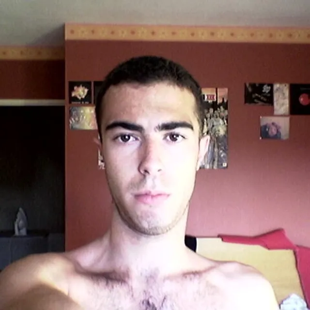 Julien R
