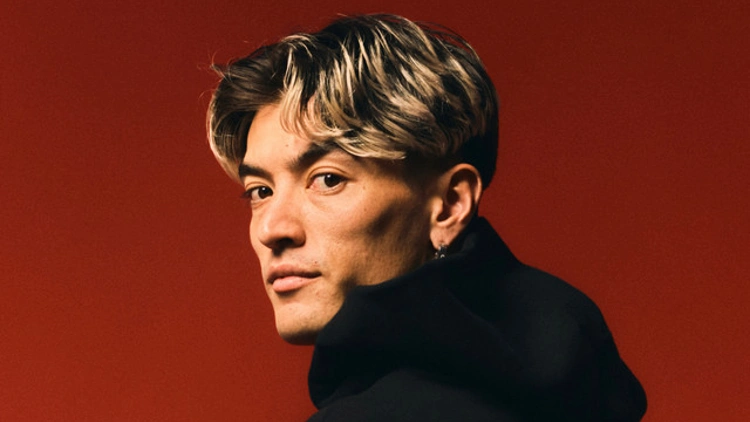 Le Zoo Invites Charlie Sparks
