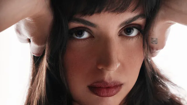 Rebecca Black « Exhibitionism on Tour »