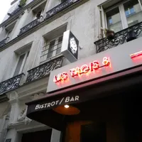 Les Trois 8