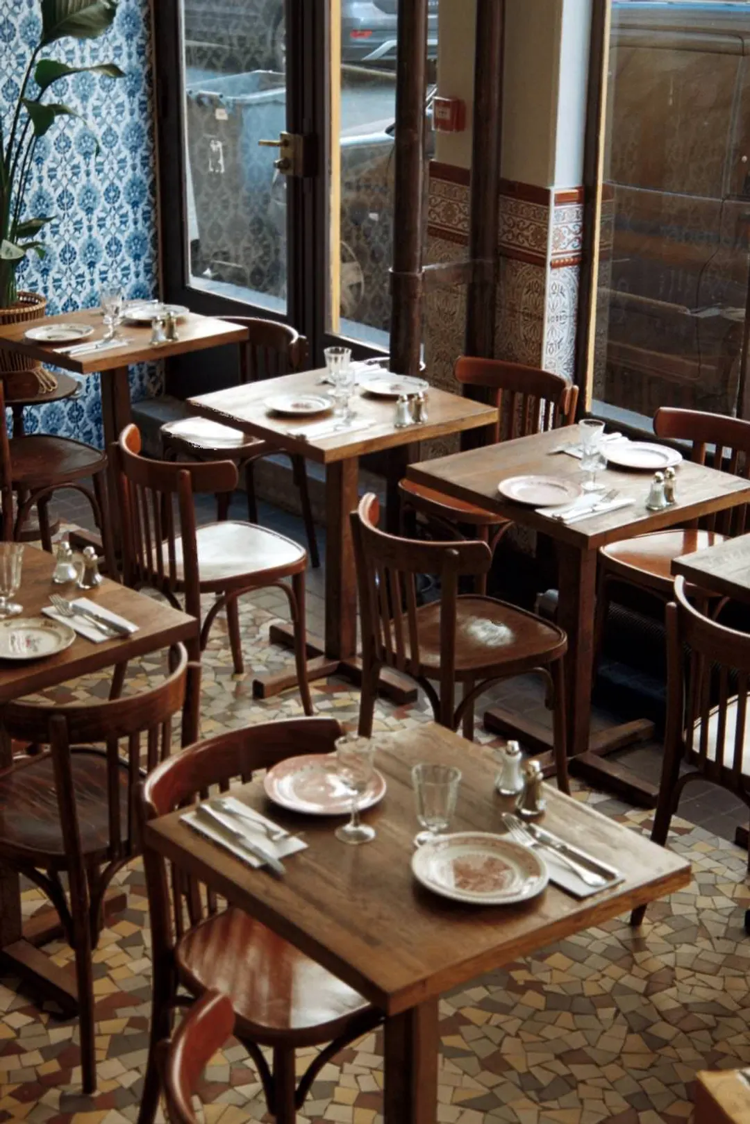 Les Caves Saint Gilles Restaurant Paris