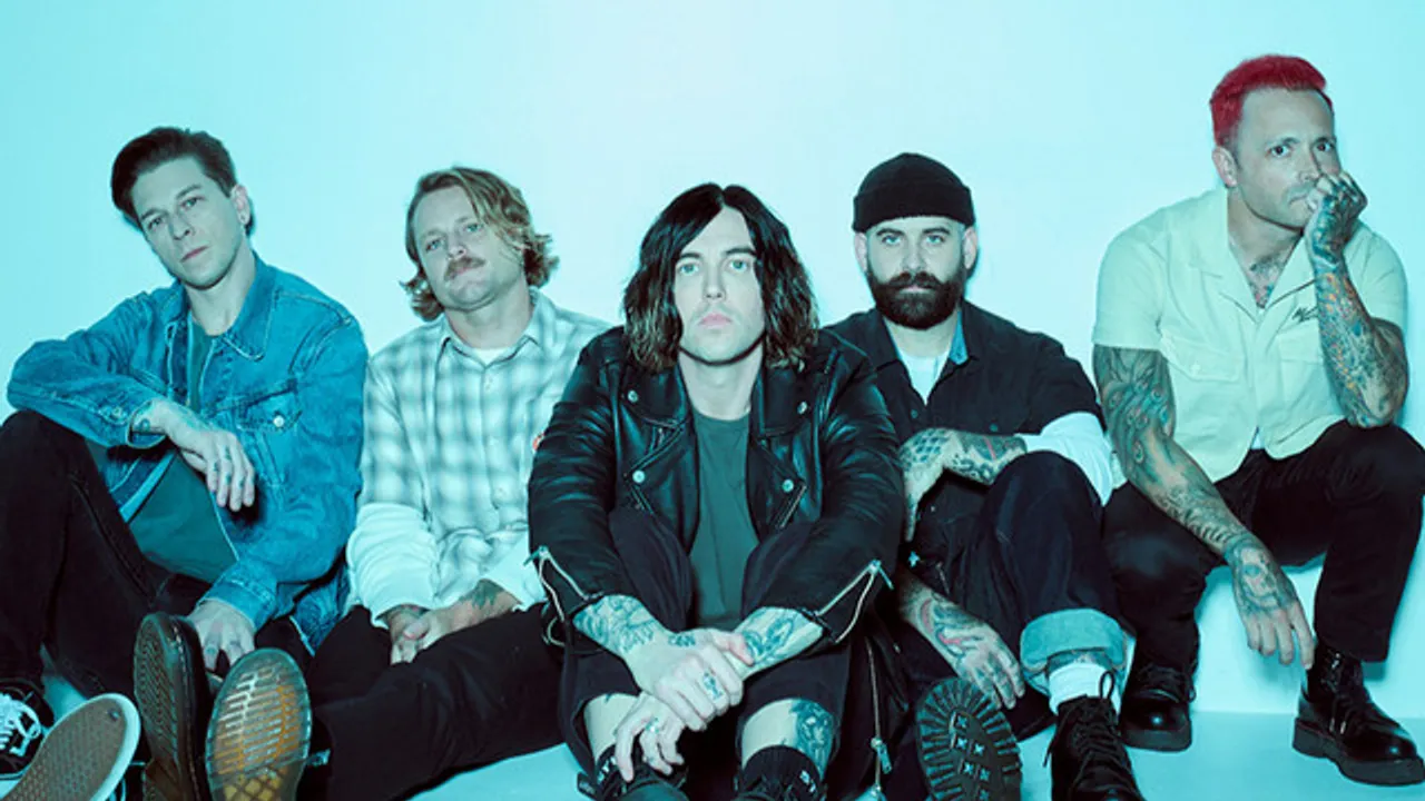 SLEEPING WITH SIRENS