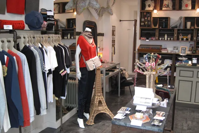Les Vignoles, la boutique de souvenirs stylée