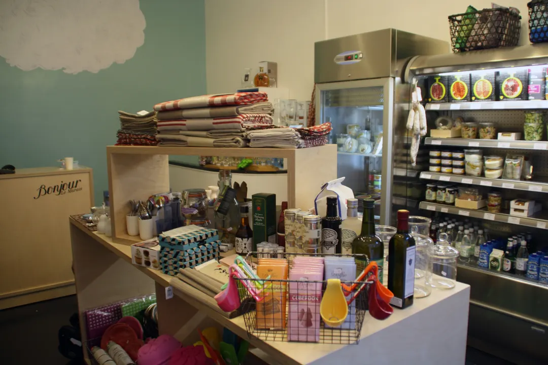 Bonjour Le Marais Restaurant Shop Paris
