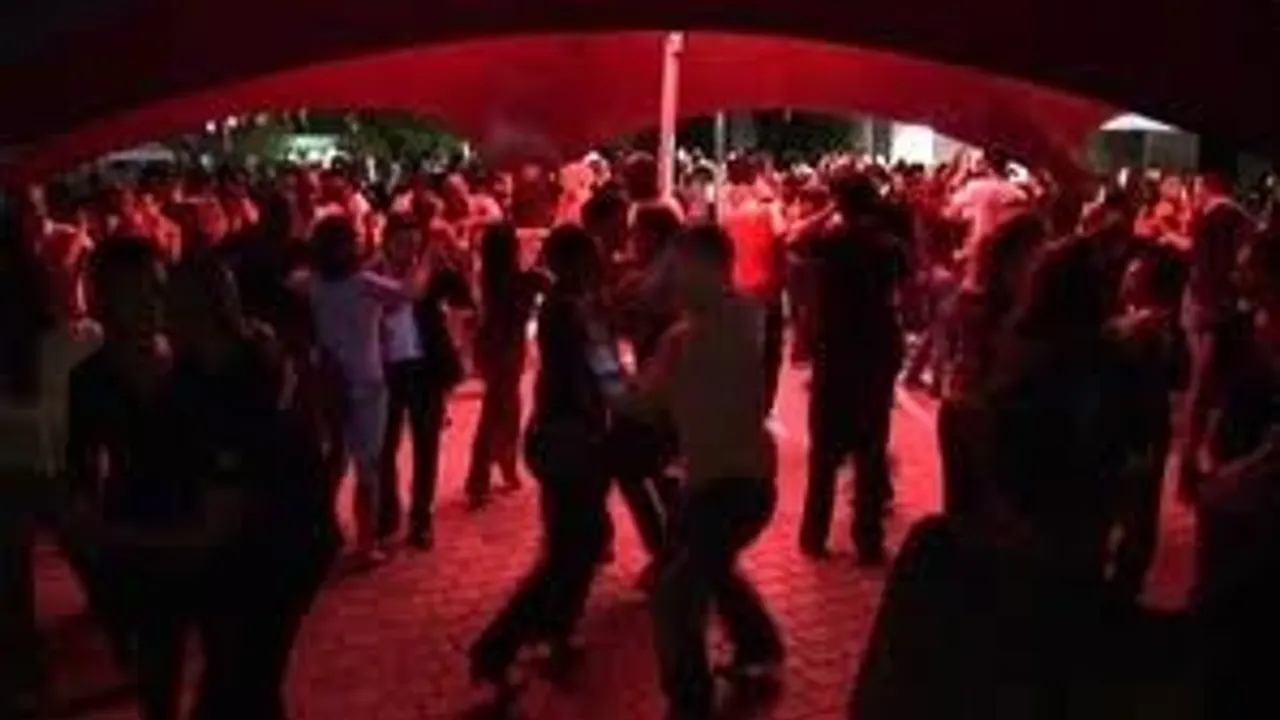 cour de bachata et fiesta en pleine air