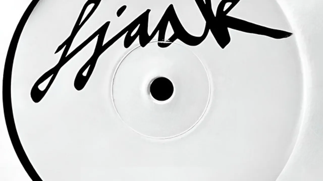 T7 CLOSING PARTY! : FJAAK (dj set) & many more...