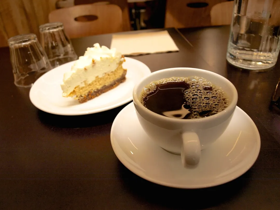 FAB - French American Bakery Restaurant Shop Paris