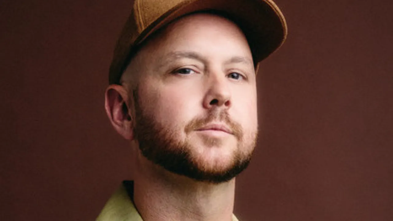 MATT SIMONS