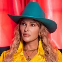 Elizabeth Cook
