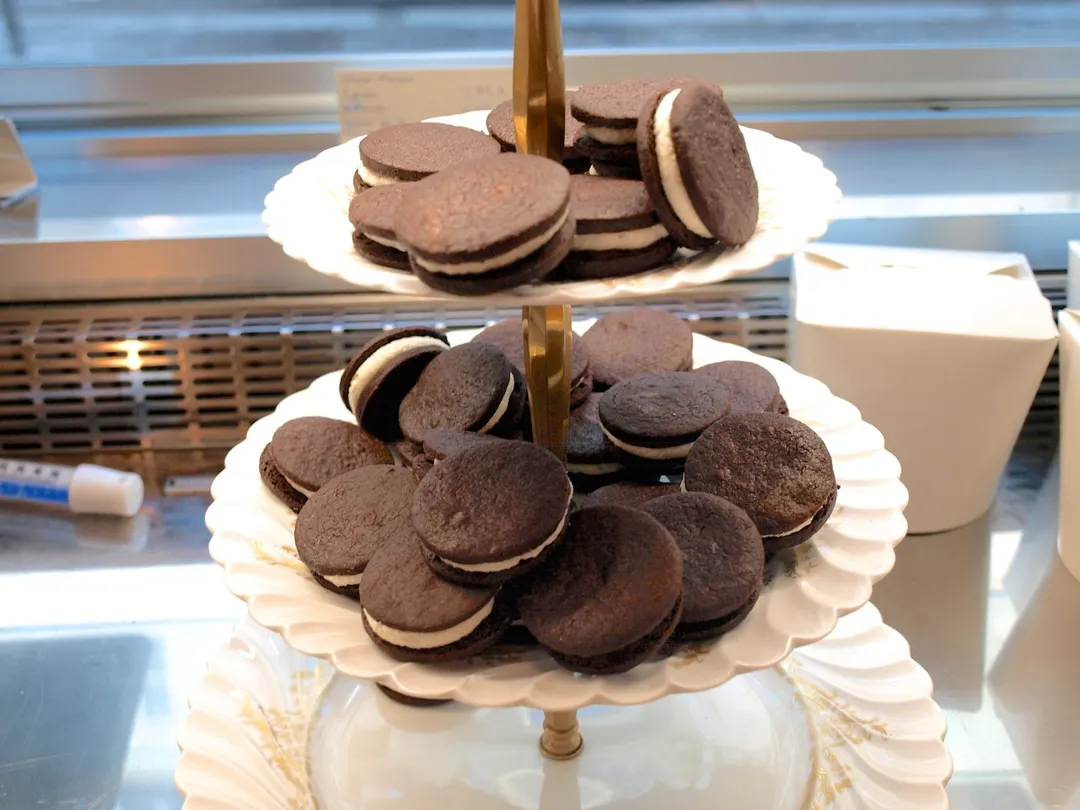 FAB - French American Bakery Restaurant Shop Paris