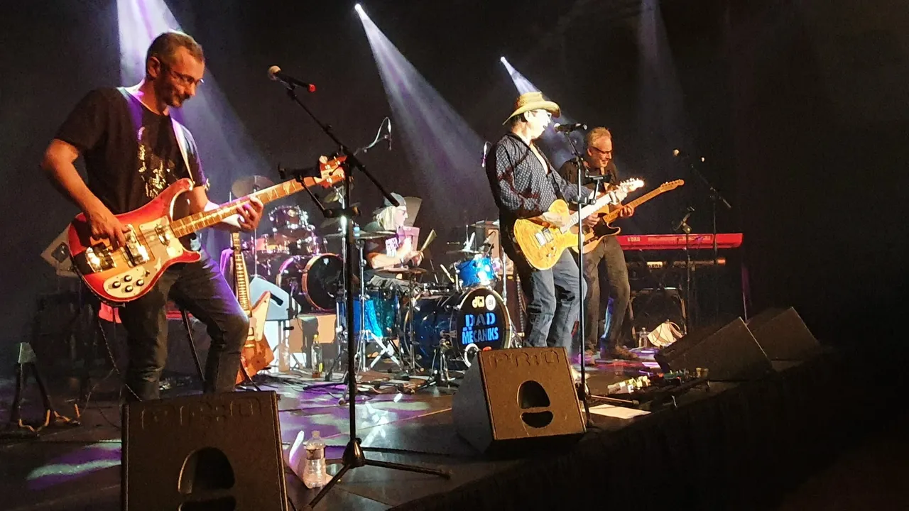 Concert : Dad and the mecaniks