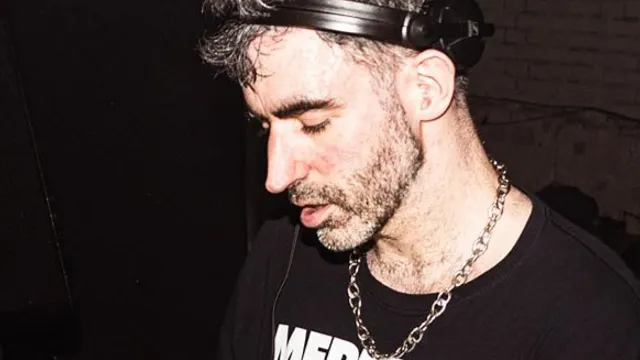 Alarma W/ Randomer, Stranger, Aadja...